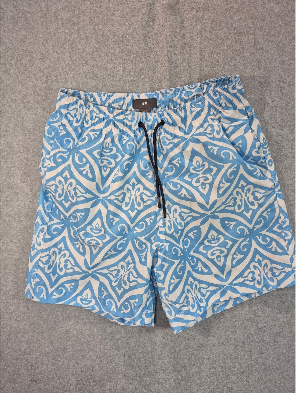 H&M Men’s Small Blue White Medallion Print Swim Trunks Lined Shorts